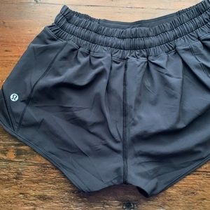 Lululemon Hotty Hot Shorts ♟️